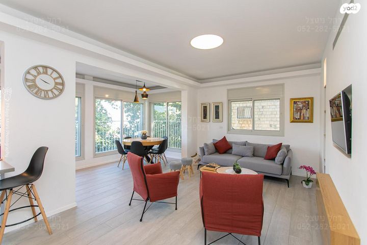 שער הלבנון 4