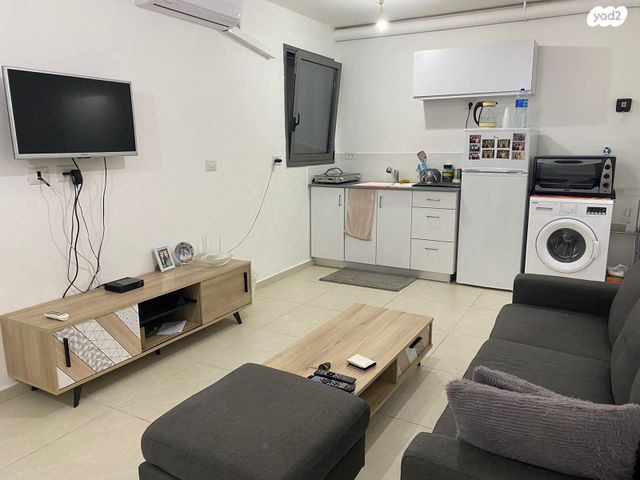 נחל בניאס 66