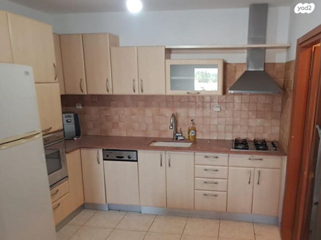 שדרות צפריר 3