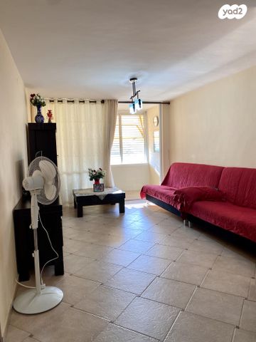 דוד אלעזר 22