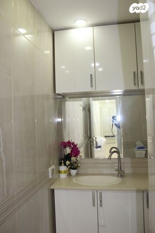 עמרם גאון 24