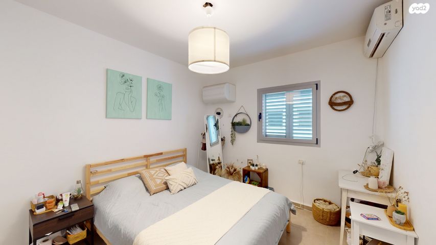 שדרות יהודית 14