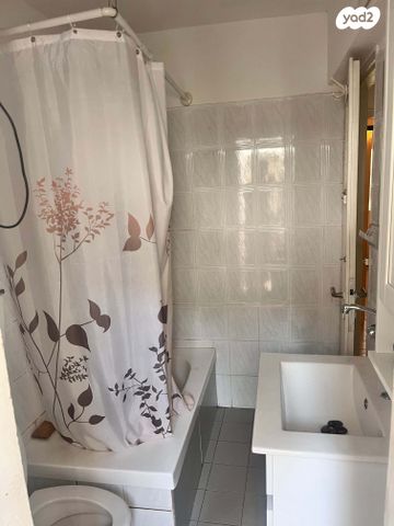 דרך השלום 24