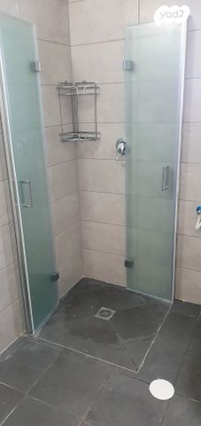 שמעון פרס 32