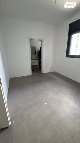 יפה ירקוני 22