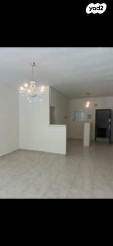 שדרות ירושלים 19