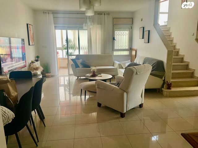 כתריאל טחורש 10