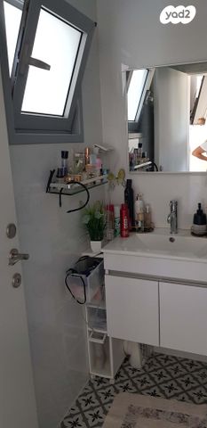 דירה, אחוזת דניה, חדרה