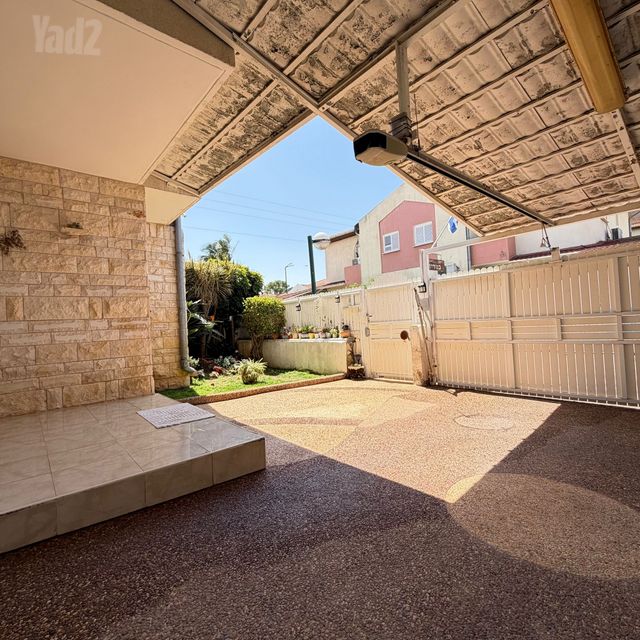הורד 128
