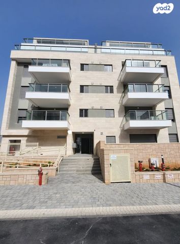 גן יבנה מערב