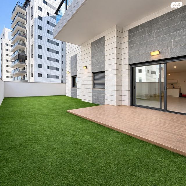 הרב מרדכי אליהו 24