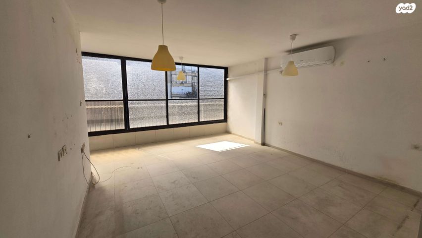 אבא ברדיצ'ב 16