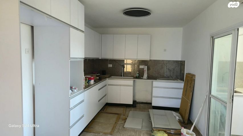 שדרות ניצה 8