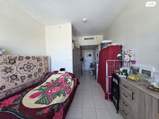 ז'בוטינסקי 50