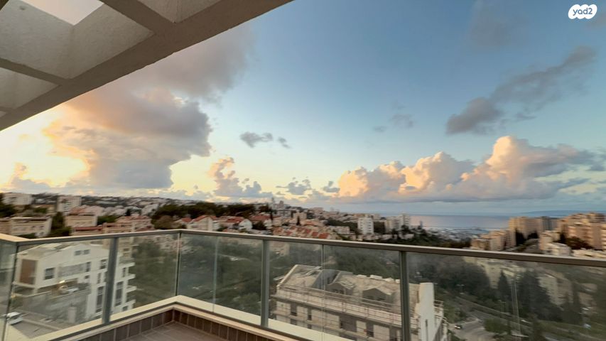 גג/ פנטהאוז