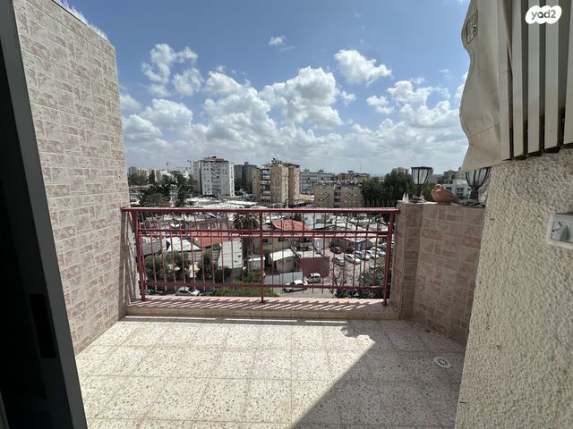 יוברט המפרי 