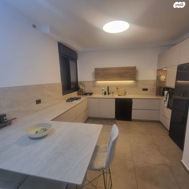 דירה, נאות פרס, רמלה