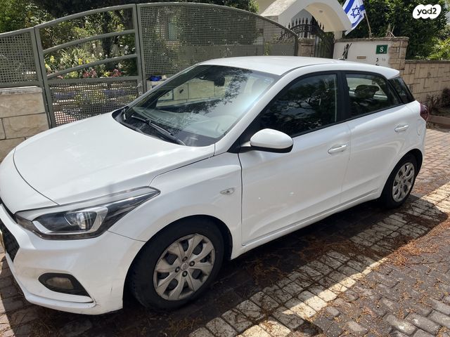 מודעת רכב יונדאי i20