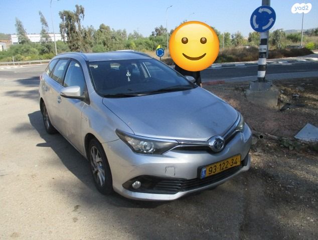 מודעת רכב טויוטה אוריס