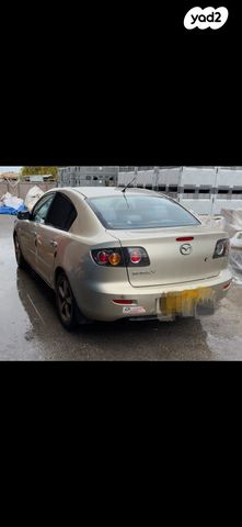 מודעת רכב מאזדה 3