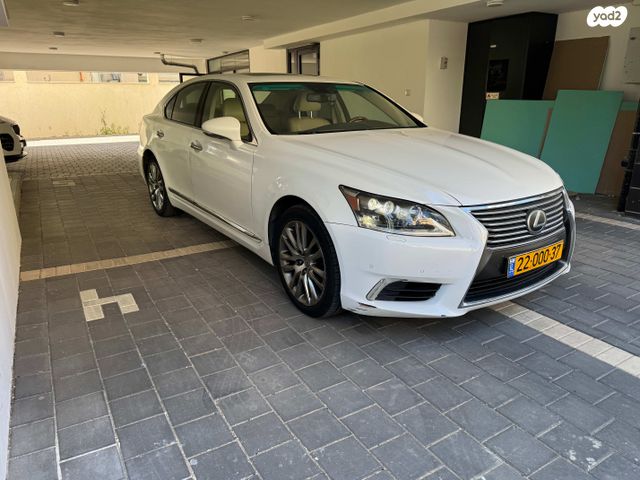 מודעת רכב לקסוס LS