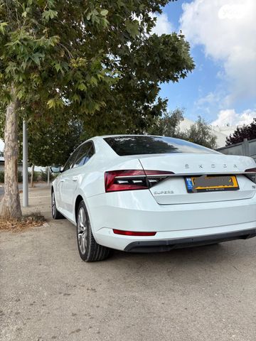 מודעת רכב סקודה סופרב