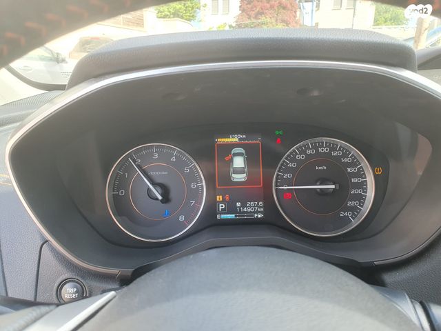 מודעת רכב סובארו XV