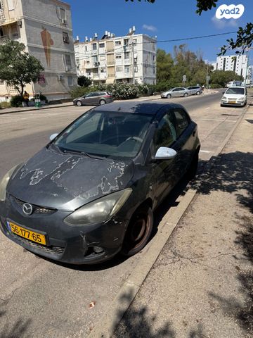 מודעת רכב מאזדה 2