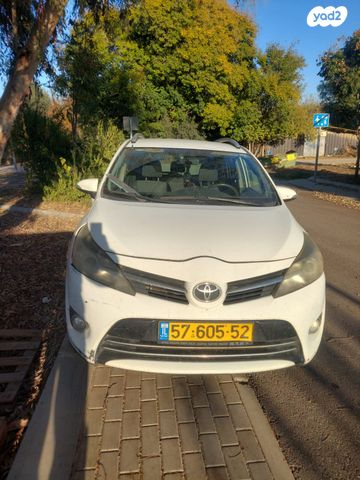 מודעת רכב טויוטה ורסו