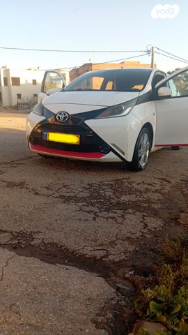 מודעת רכב טויוטה אייגו