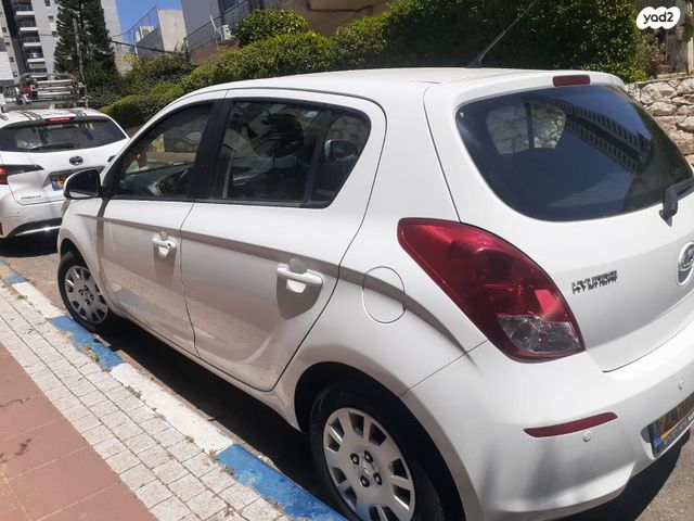 מודעת רכב יונדאי i20