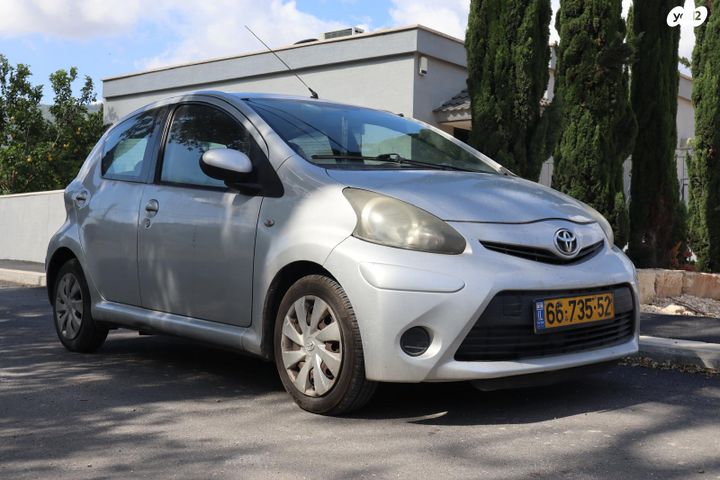 מודעת רכב טויוטה אייגו