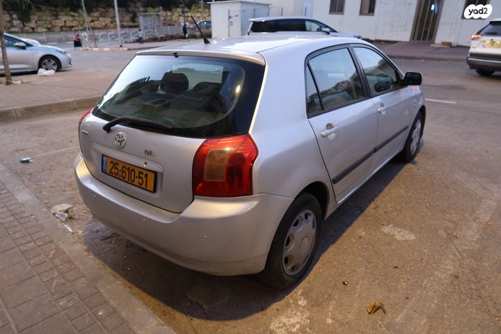 מודעת רכב טויוטה קורולה