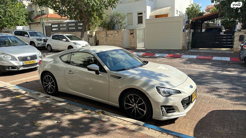 מודעת רכב סובארו BRZ