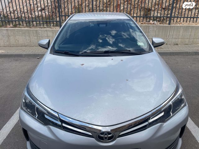 מודעת רכב טויוטה קורולה