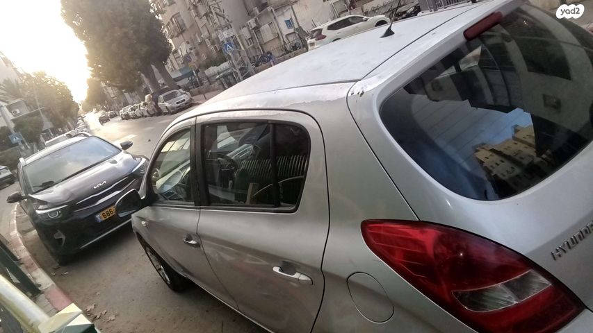 מודעת רכב יונדאי i20