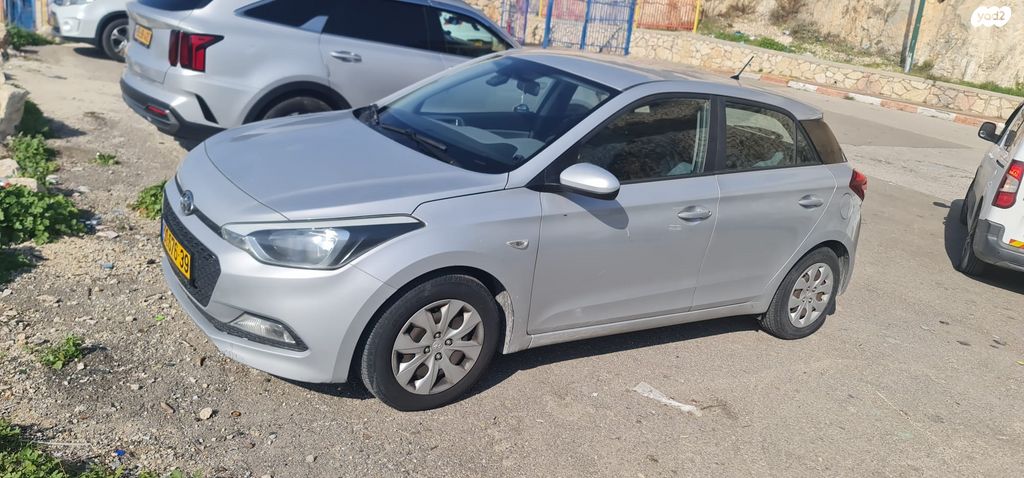 מודעת רכב יונדאי i20