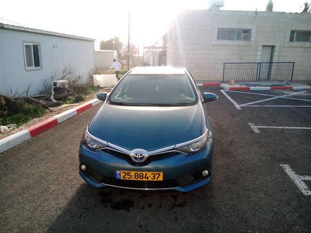 מודעת רכב טויוטה אוריס