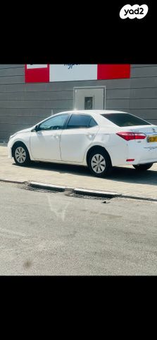 מודעת רכב טויוטה קורולה