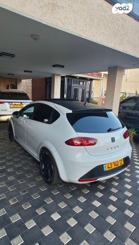 מודעת רכב סיאט לאון