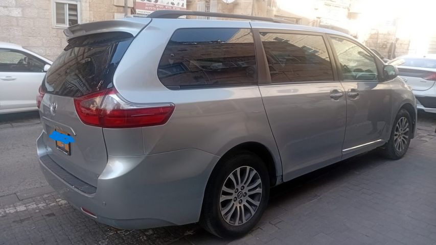 מודעת רכב טויוטה סיינה