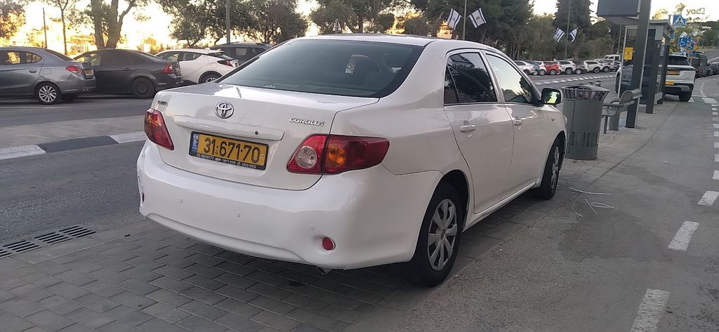 מודעת רכב טויוטה קורולה