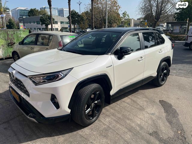 מודעת רכב טויוטה RAV4