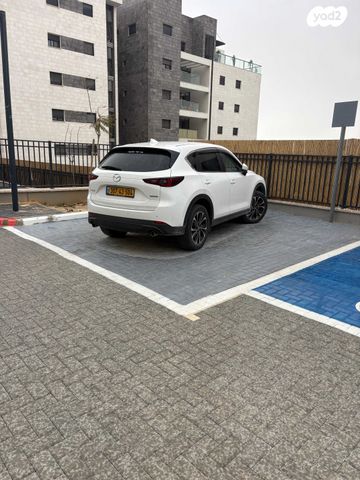 מודעת רכב מאזדה CX-5