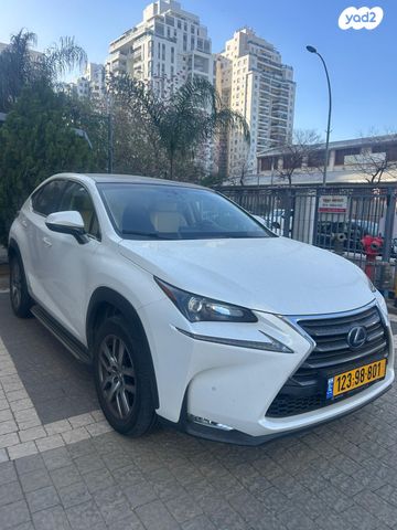 מודעת רכב לקסוס NX