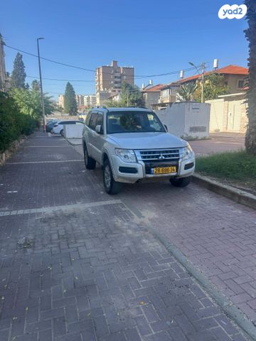 מודעת רכב מיצובישי פג'רו