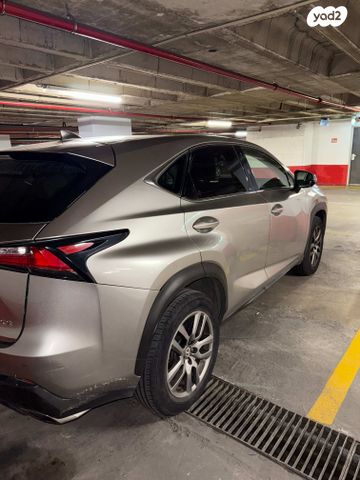 מודעת רכב לקסוס NX