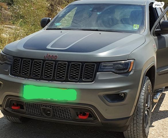 מודעת רכב ג'יפ גרנד צ'ירוקי