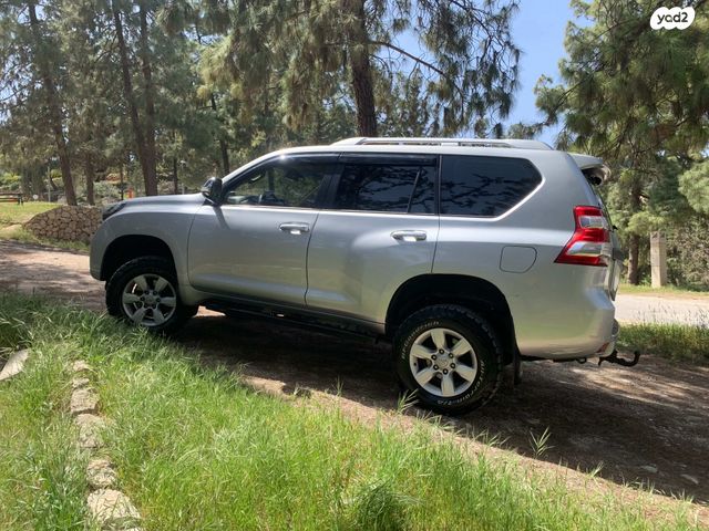 מודעת רכב טויוטה לנד קרוזר