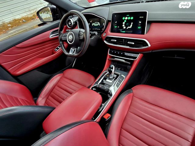 מודעת רכב אם ג'י EHS PHEV